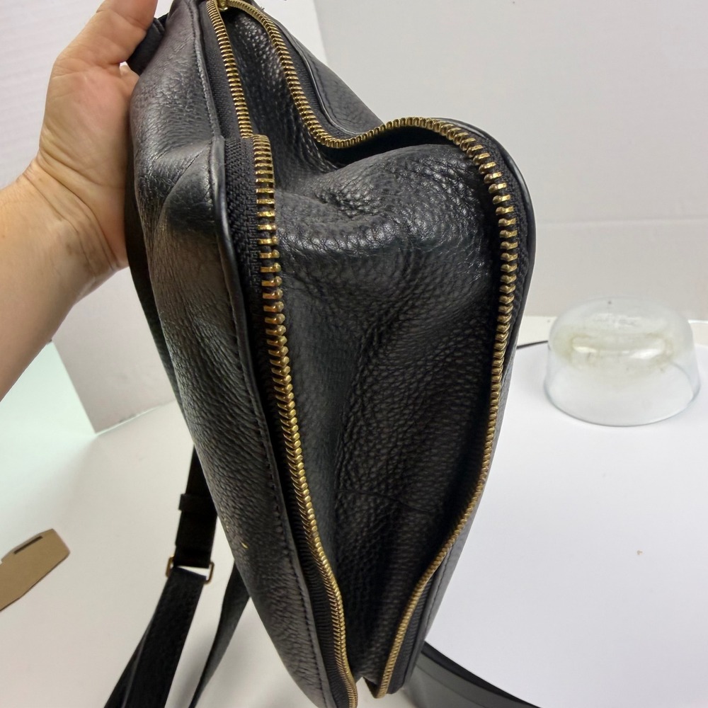 Fossil Black Pebbled Leather Crossbody Bag Expandable Brass Key Charm Messenger - Picture 14 of 14